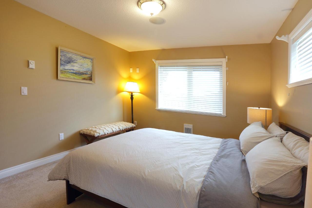 Lovely J Home -Stunning River View Cozy Two Bedroom Private Suite New Westminster Zewnętrze zdjęcie