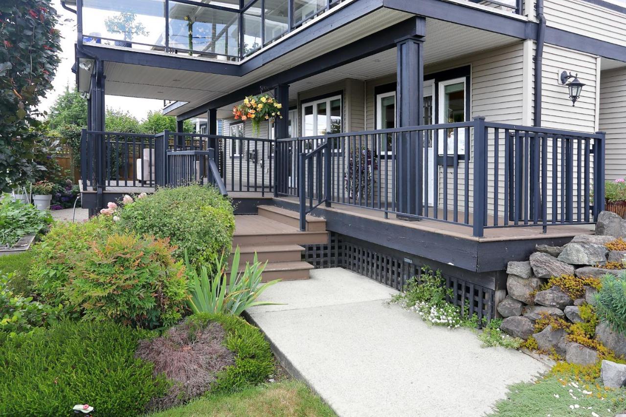 Lovely J Home -Stunning River View Cozy Two Bedroom Private Suite New Westminster Zewnętrze zdjęcie